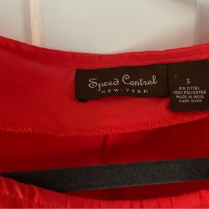 Cute dress with zipper detail. Size small, good used condition!
